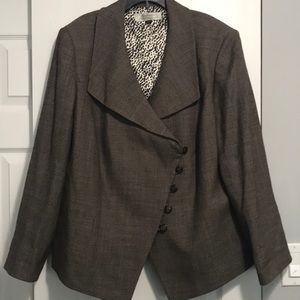 Tahari Brown Blazer - Size 18 W (E)